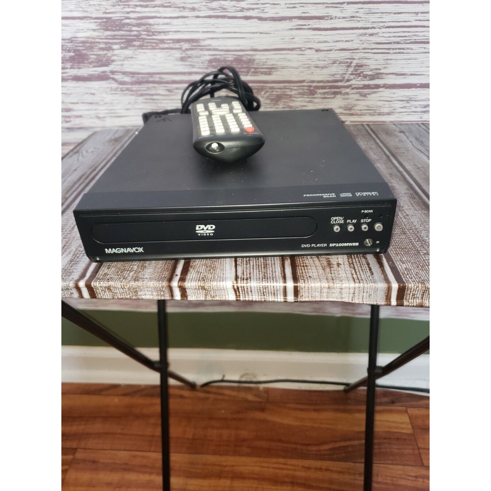 Magnavox DP100MW8B DVD/CD Player Progressive Scan Black with Remote, Tested